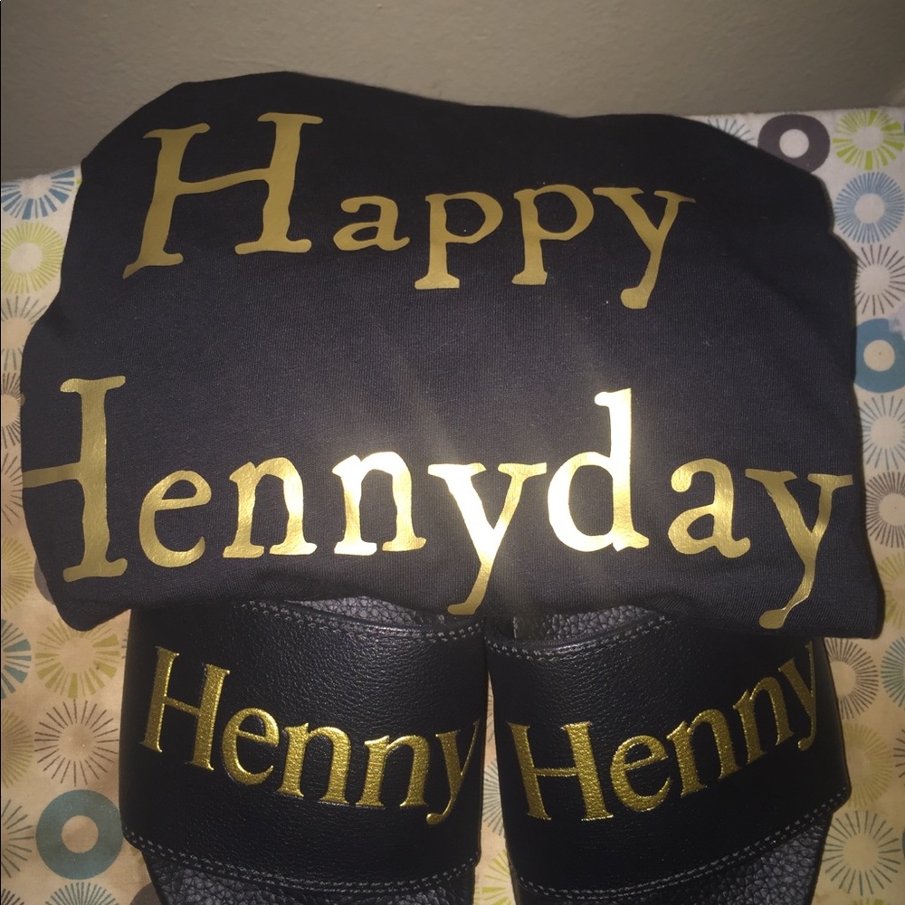 Men or women: t shirt with Matching Henny slides